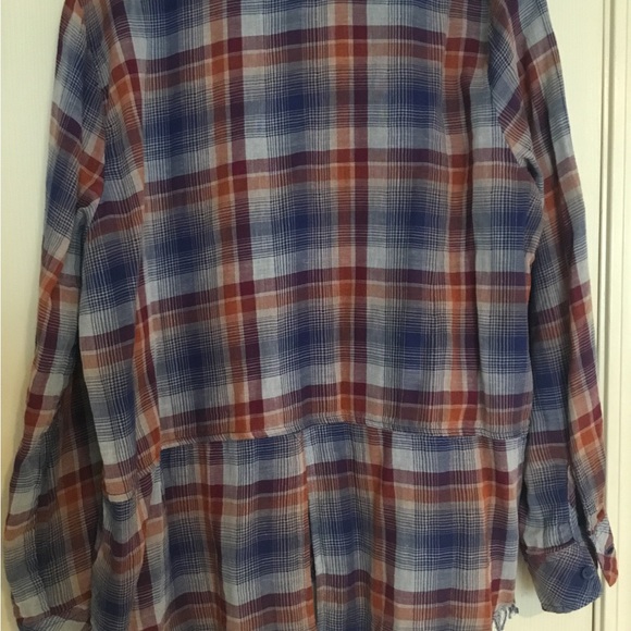 BeachLunchLounge Long Sleeved Button Down Shirt- XL - Picture 4 of 7